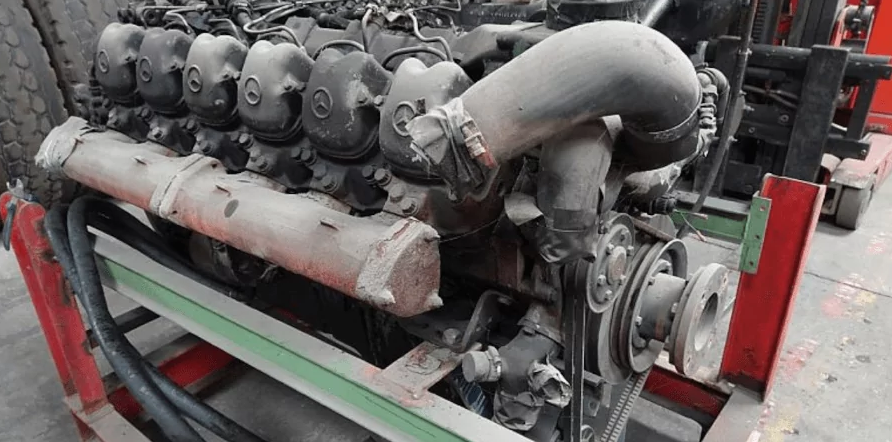 Engine Mercedes OM424 - Engine Mercedes OM424