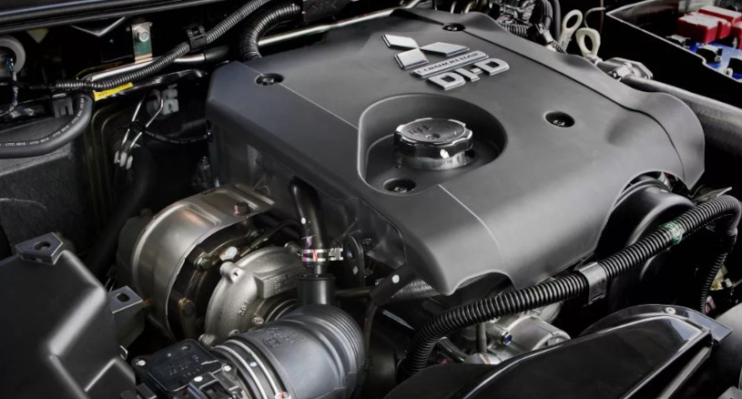 Engine Mitsubishi 4D56  - Engine Mitsubishi 4D56