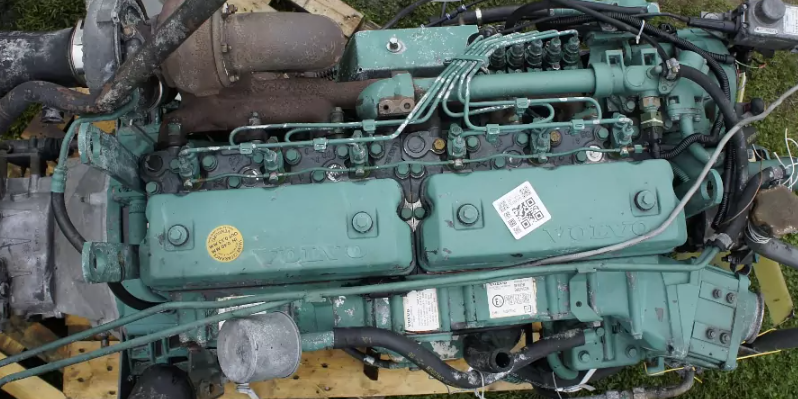 Engine Volvo D6A210 - Engine Volvo D6A210